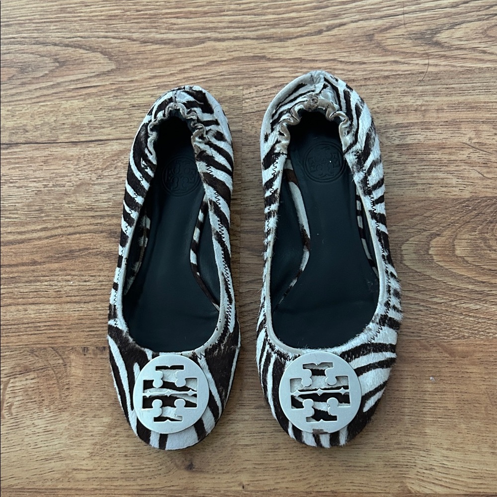 Tory Burch Black and White Zebra Flats Sz 6 1/2